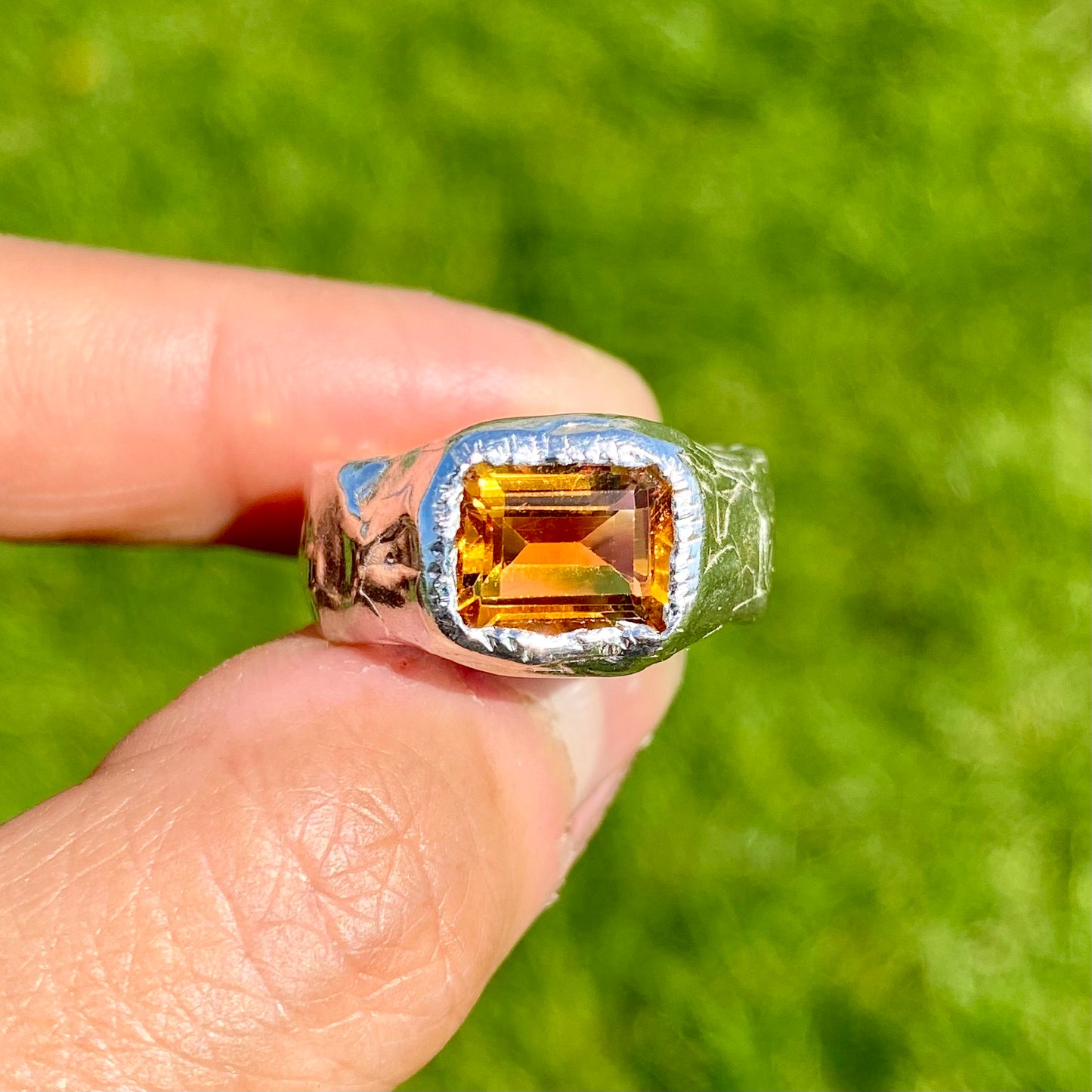 Detailed view of the Grand Sunshine Ring with yellow citrine, showcasing its sparkling beauty, size N½