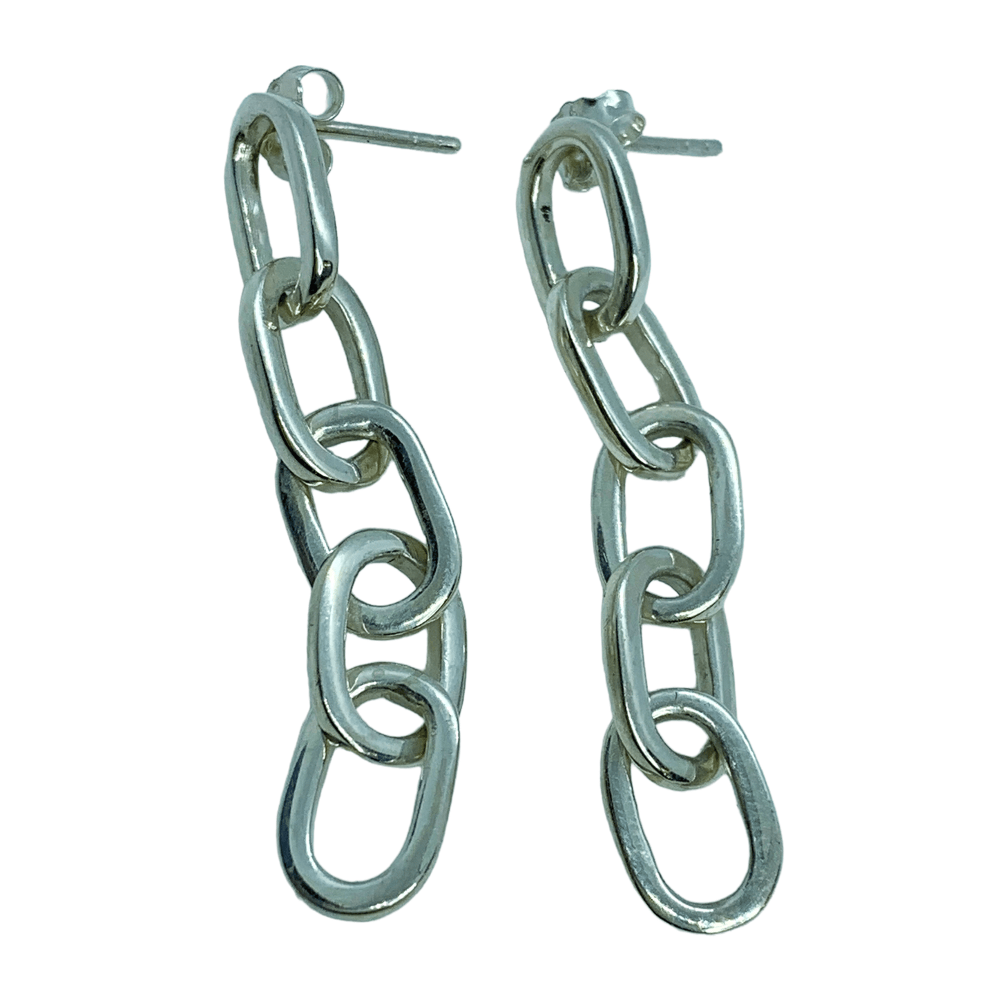 The link earrings are one-of-a-kind link earrings, made from 5 linked chains in sterling silver. They're 4.5 cm in length.