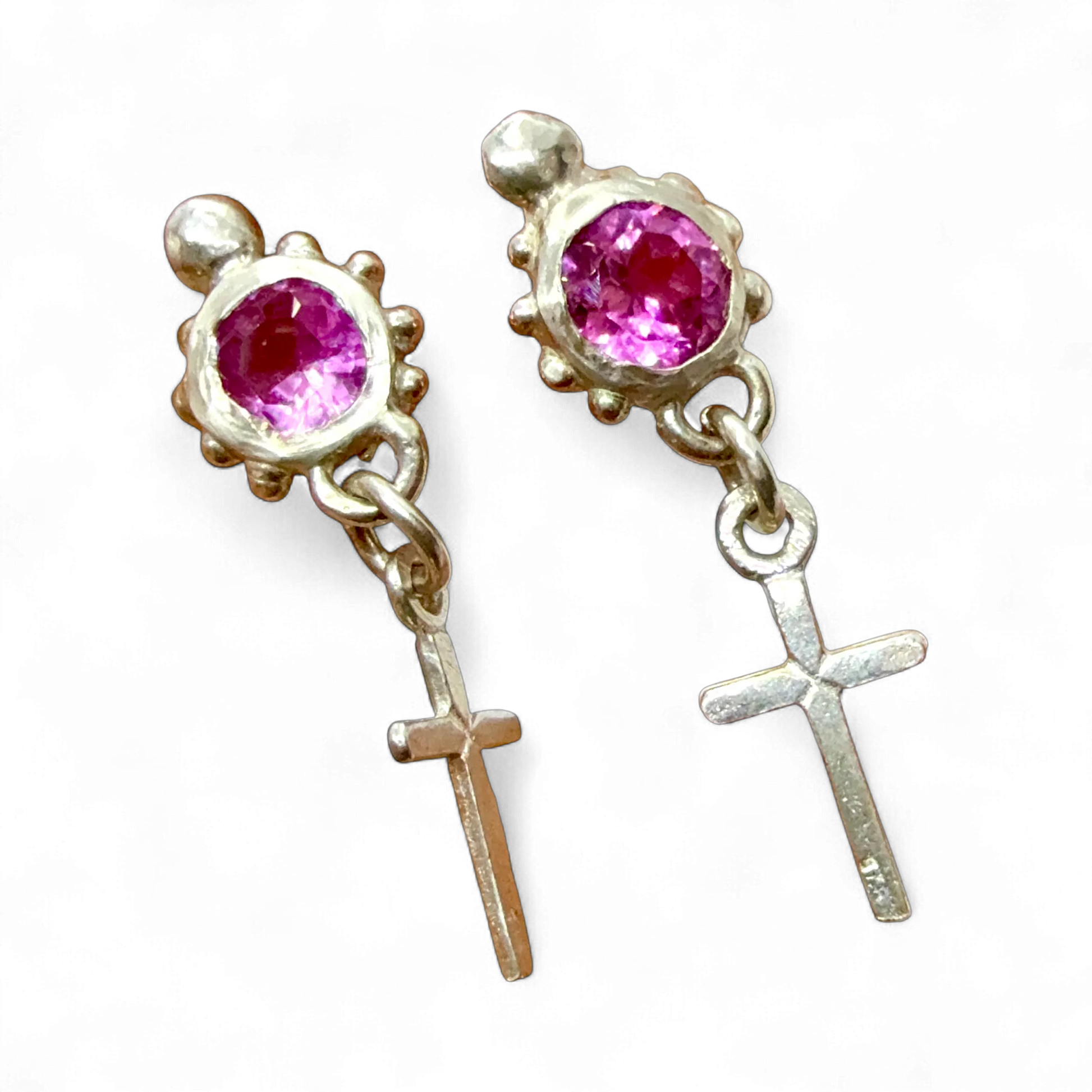 Close-up of Rosae Studs — sterling silver earrings with pink topaz stones, handmade in Paris by Lia Makes Jewellery.