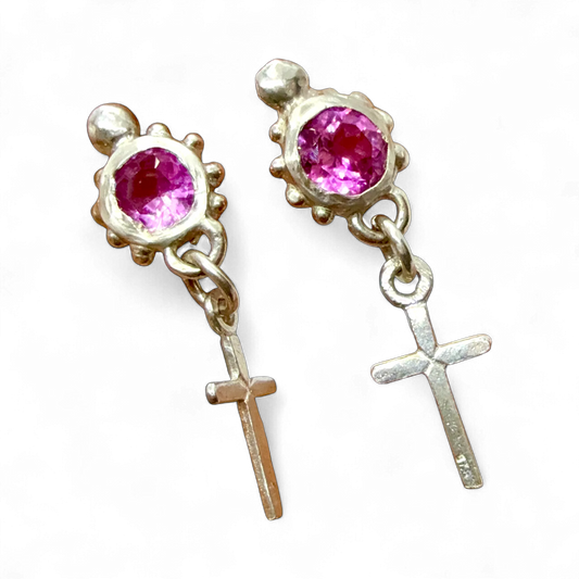 Close-up of Rosae Studs — sterling silver earrings with pink topaz stones, handmade in Paris by Lia Makes Jewellery.