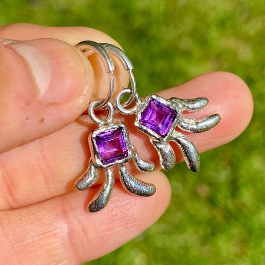 Ungu Earrings